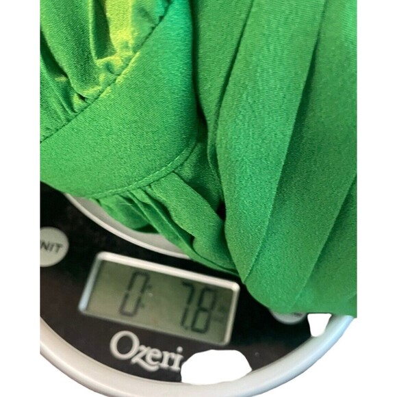 Pretty Little Thing Women Romper Playsuit Green Pleated Plunge Long Sleeve 4 - Picture 11 of 12